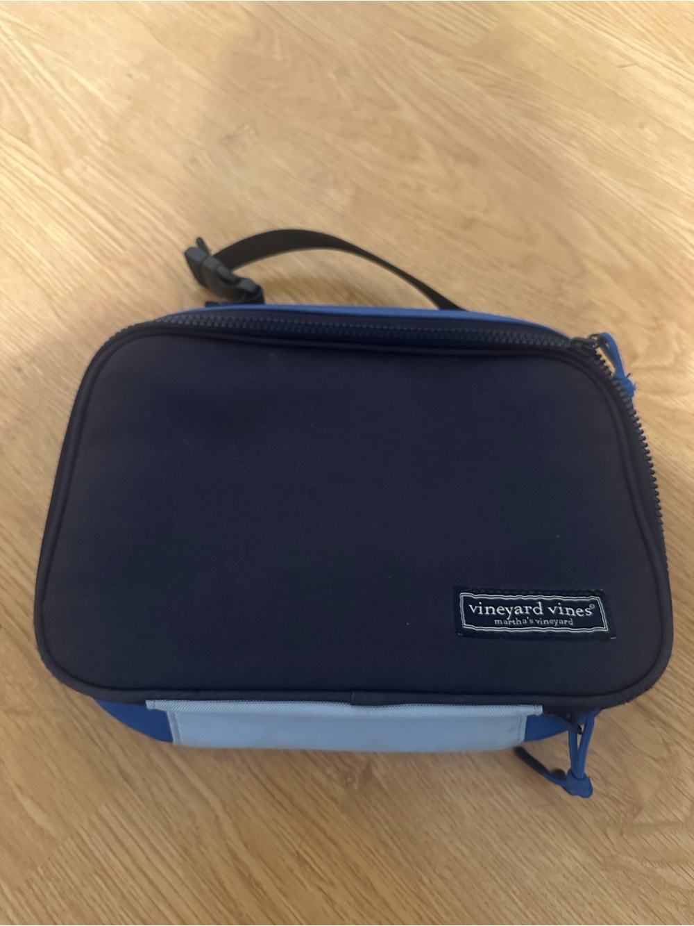 Vineyard Vines Navy and Light Blue lunchbox